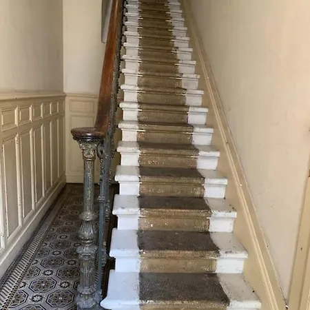 Le Beaufleury Et Sa Terrasse A La Victoire Bordeaux