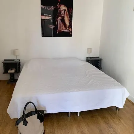 Apartmán Le Beaufleury Et Sa Terrasse A La Victoire Bordeaux