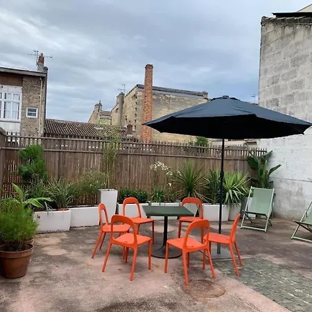 Le Beaufleury Et Sa Terrasse A La Victoire