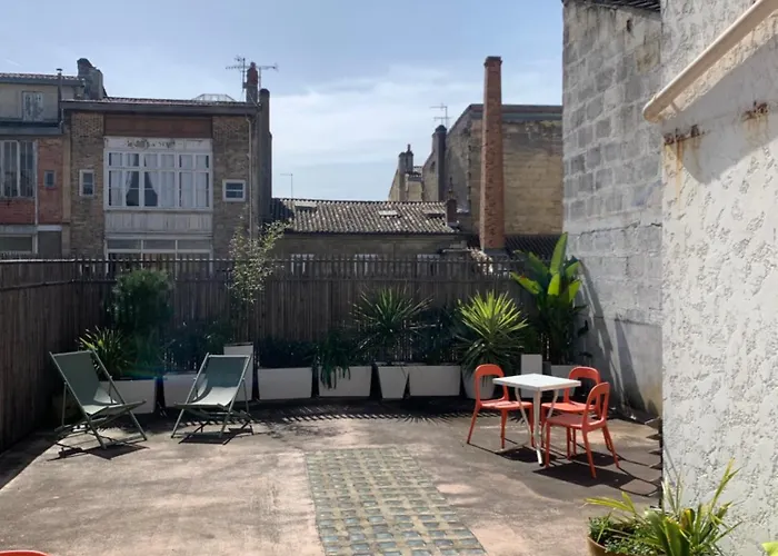 Le Beaufleury Et Sa Terrasse A La Victoire Bordéus