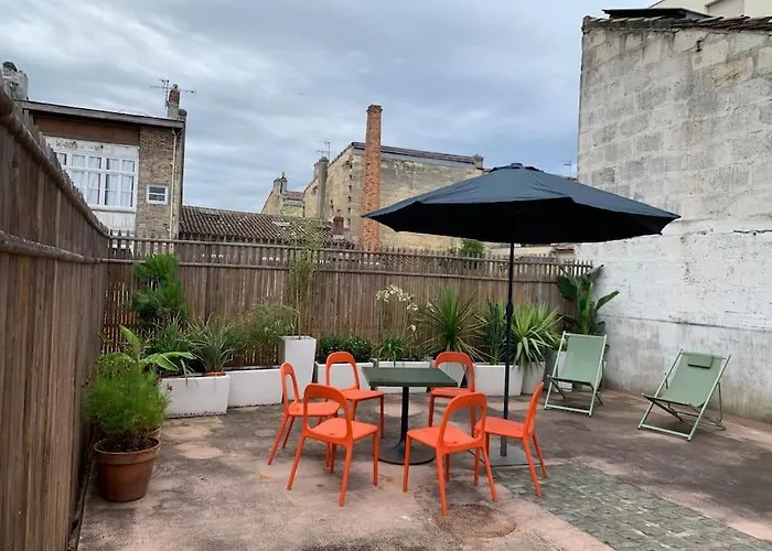 Le Beaufleury Et Sa Terrasse A La Victoire